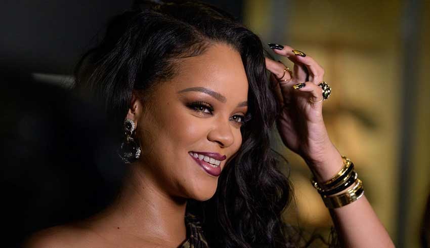 Rihanna, Forbes'un kendi girişimleriyle zengin olan kadınlar listesine girdi