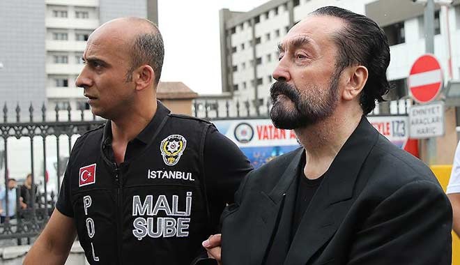 Adnan Oktar'a Bin yıl hapis cezası!