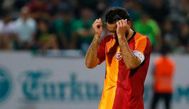 Son şampiyon Süper Lig'e yenilgiyle başladı