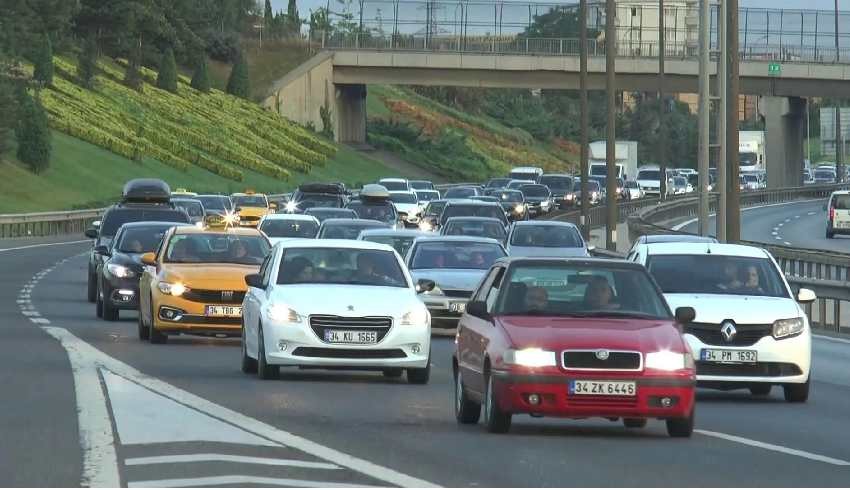 Soygun yolda başlıyor; bir porsiyon börek 60, çay 15 lira