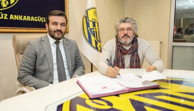 Üç yıl sonra geri döndü: Mustafa Reşit Akçay MKE Ankaragücü'nde