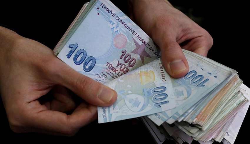 Bankacılık sektörünün mevduatı sert düştü