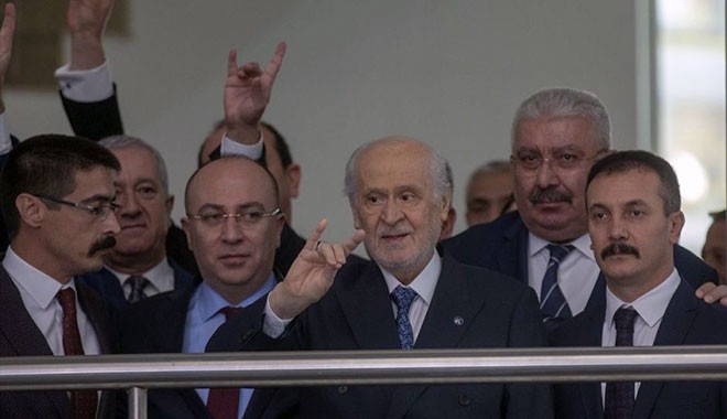 MHP lideri Bahçeli'den sakal esprisi: Sakalda hikmet varmış, ben de bıraktım