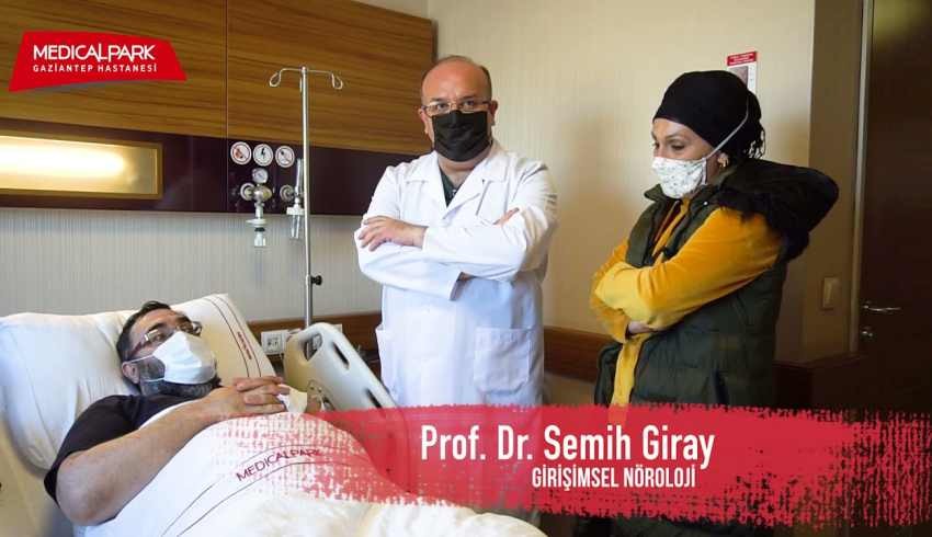 Yedi yıl boyunca hasta muayene etmiş: Profesörlüğü geri alındı