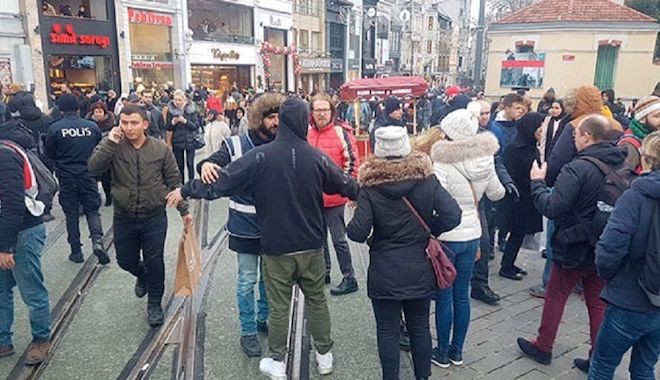 Yılbaşı kutlamaları öncesi Taksim'de yoğun güvenlik önlemi alındı