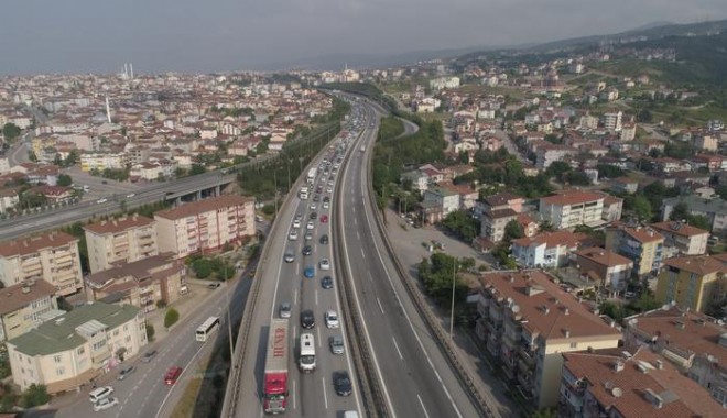 Bakan açıkladı: Otoyollarda hız limitleri artıyor